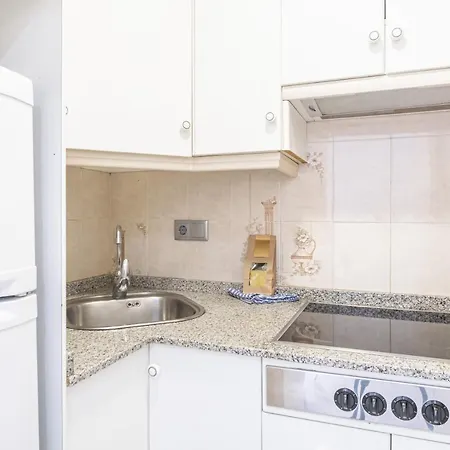 Damas 14-b Sea View Levante *